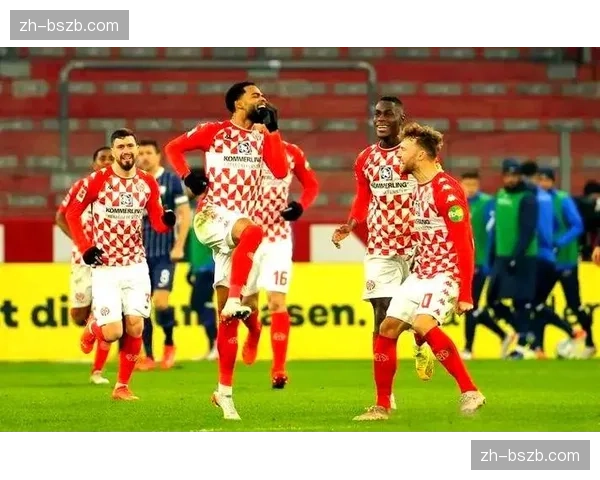 云达不莱梅公布对阵美因茨大名单，两名青年队球员入选